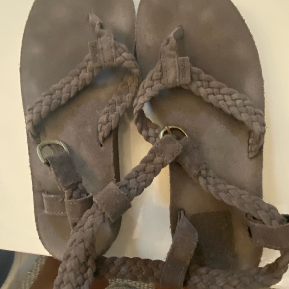 teva suede sandals